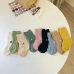 【GOODS】 シンプル カラー英字 ソックス