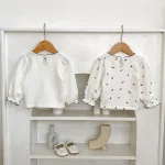 【66-110cm】 ノーカラーor小花柄 インナーシャツ - 画像 (4)