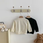 【80-130cm】 英字 プリントプルオーバー トレーナー - 画像 (5)