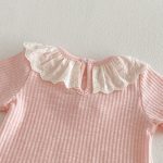 【66-90cm】二点セット 小花柄サロペットロンパース＆レース襟Tシャツ - 画像 (10)