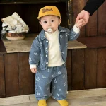 【73-120cm】デニムアウター or ボトムス 男の子  星柄 - 画像 (5)