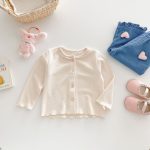 【73-120cm】カーディガンorデニムパンツ 柔らか クリーム シンプル - 画像 (6)