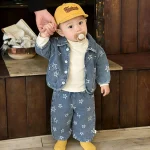 【73-120cm】デニムアウター or ボトムス 男の子  星柄 - 画像 (3)