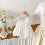 【66-90cm】ロンパース ホワイト バタフライ シンプル - 画像 (5)