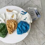 【73-100cm】セットアップ ベビー 恐竜柄 半袖Tシャツ&ショートパンツ - 画像 (9)