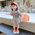 【80-130cm】セットアップ 女の子 英字柄 カートゥーン - 画像 (4)