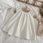【73-100cm】2点セットORワンピース ハート柄 フリル袖 トップス＆ショートパンツ - 画像 (6)