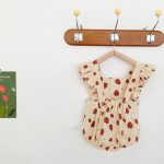 【66-90cm】ロンパース ベビー おしゃれ いちご総柄 - 画像 (4)