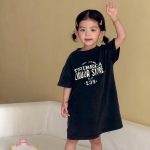【80-150cm】Ｔシャツorワンピース オシャレ 英字 お揃いコーデ - 画像 (5)