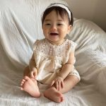 【66-90cm】ロンパース レース切り替え ノースリーブ - 画像 (3)