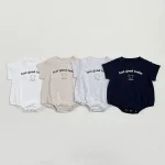 【66-90cm】ロンパース ベビー 熊柄 英字