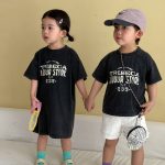 【80-150cm】Ｔシャツorワンピース オシャレ 英字 お揃いコーデ - 画像 (8)