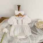 【66-90cm】ロンパース ベビー 刺繍入り ラウンドネック - 画像 (3)
