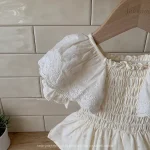 【66-90cm】ロンパース ベビー レース パフスリーブ 小花柄 - 画像 (4)