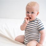 【66-90cm】ロンパース ベビー カラーパイピング ボーダー柄 - 画像 (6)