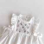 【66-90cm】 ロンパース 刺繍入り フリル袖 リボン付き - 画像 (14)