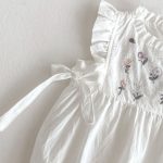 【66-90cm】 ロンパース 刺繍入り フリル袖 リボン付き - 画像 (9)