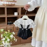【66-100cm】セットアップ ブラック フラワー サロペット＆シャツ - 画像 (3)