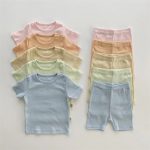 【73-100cm】Tシャツ&ショートパンツセット ベビー 柔らかなリブ素材 - 画像 (2)