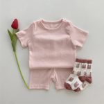 【73-100cm】Tシャツ&ショートパンツセット ベビー 柔らかなリブ素材 - 画像 (4)