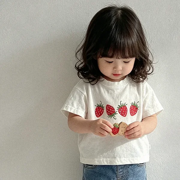【73-100cm】Tシャツ ベビー イチゴ柄 シンプル