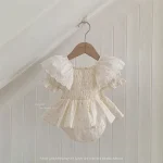 【66-90cm】ロンパース ベビー レース パフスリーブ 小花柄 - 画像 (3)