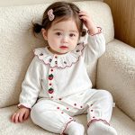 【66-90cm】ロンパース ベビー イチゴ柄 着せやすい - 画像 (6)