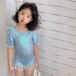 【90-140cm】水着 マーメイドスケイル柄 フリル付き - 画像 (2)