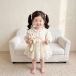 【66-90cm】 ベビー レース蝶結びクリームロンパース - 画像 (3)