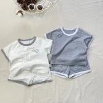 【73-100cm】セットアップ ベビー 恐竜柄 シンプル