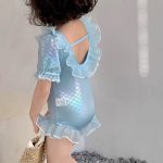 【90-140cm】水着 マーメイドスケイル柄 フリル付き - 画像 (3)
