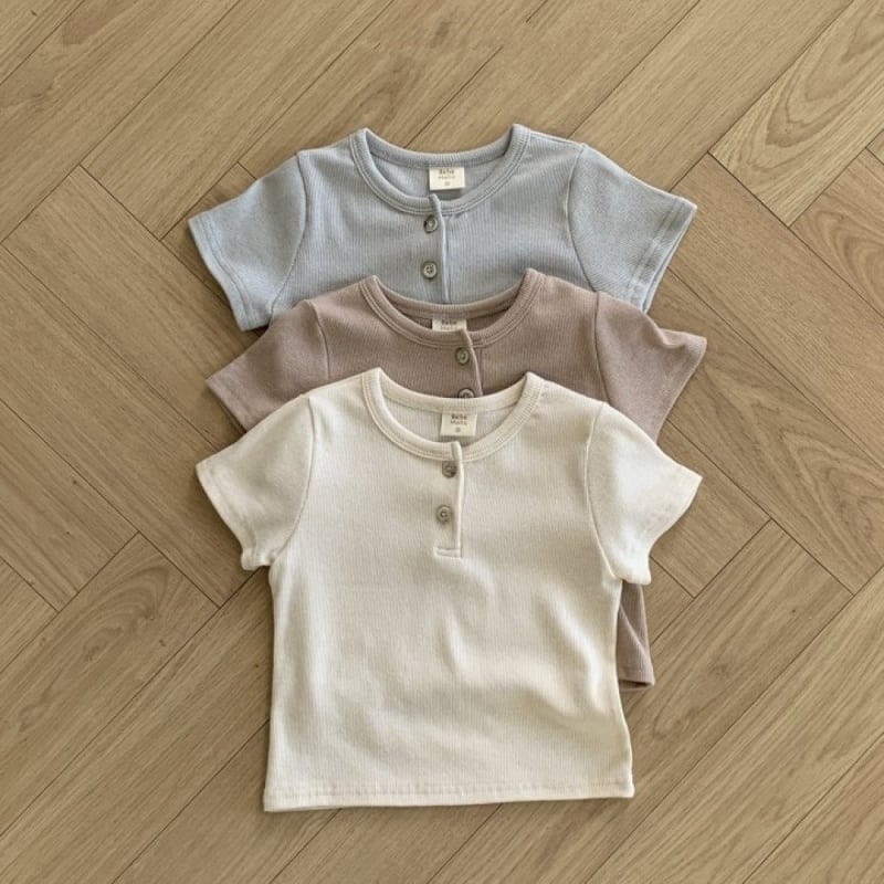 f354437cc81229db063578b1094826fa.jpg 【73-100cm】半袖Tシャツ ベビー 丸首 ボタン付き - 画像 (1)