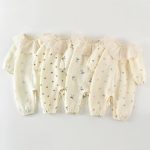 【66-90cm】カバーオール ベビー レース襟 小花柄