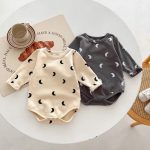 【66-90cm】長袖ロンパース ベビー ムーン柄 シンプル - 画像 (6)
