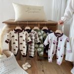 【66-90cm】ロンパース ベビー ニット カートゥーン柄