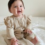 【66-90cm】ロンパースorカバーオール ベビー 無地 フリル - 画像 (8)