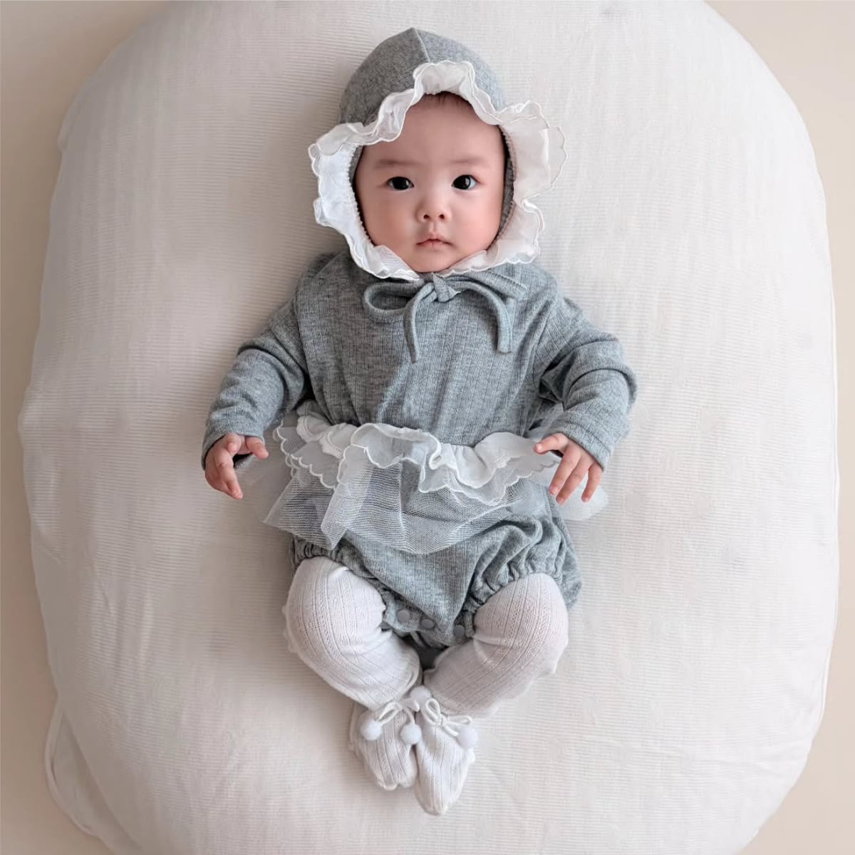 3ace8d17c402934726c86422240909e9.jpg 【66-90cm】ロンパース ベビー 韓国風 フリルグレー - 画像 (1)