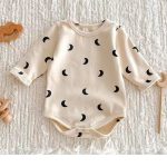 【66-90cm】長袖ロンパース ベビー ムーン柄 シンプル - 画像 (11)