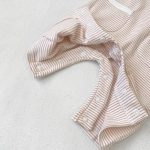 【66-90cm】ロンパース&帽子 細ボーダー 2つボタン ポケット付き 新生児 ベビー - 画像 (13)