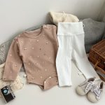 【66-90cm】ロンパースorパンツ ベビー服 リブドット 花柄 - 画像 (4)