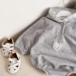 【66-90cm】ロンパース ベビー レース フード付き スウェット風 - 画像 (10)