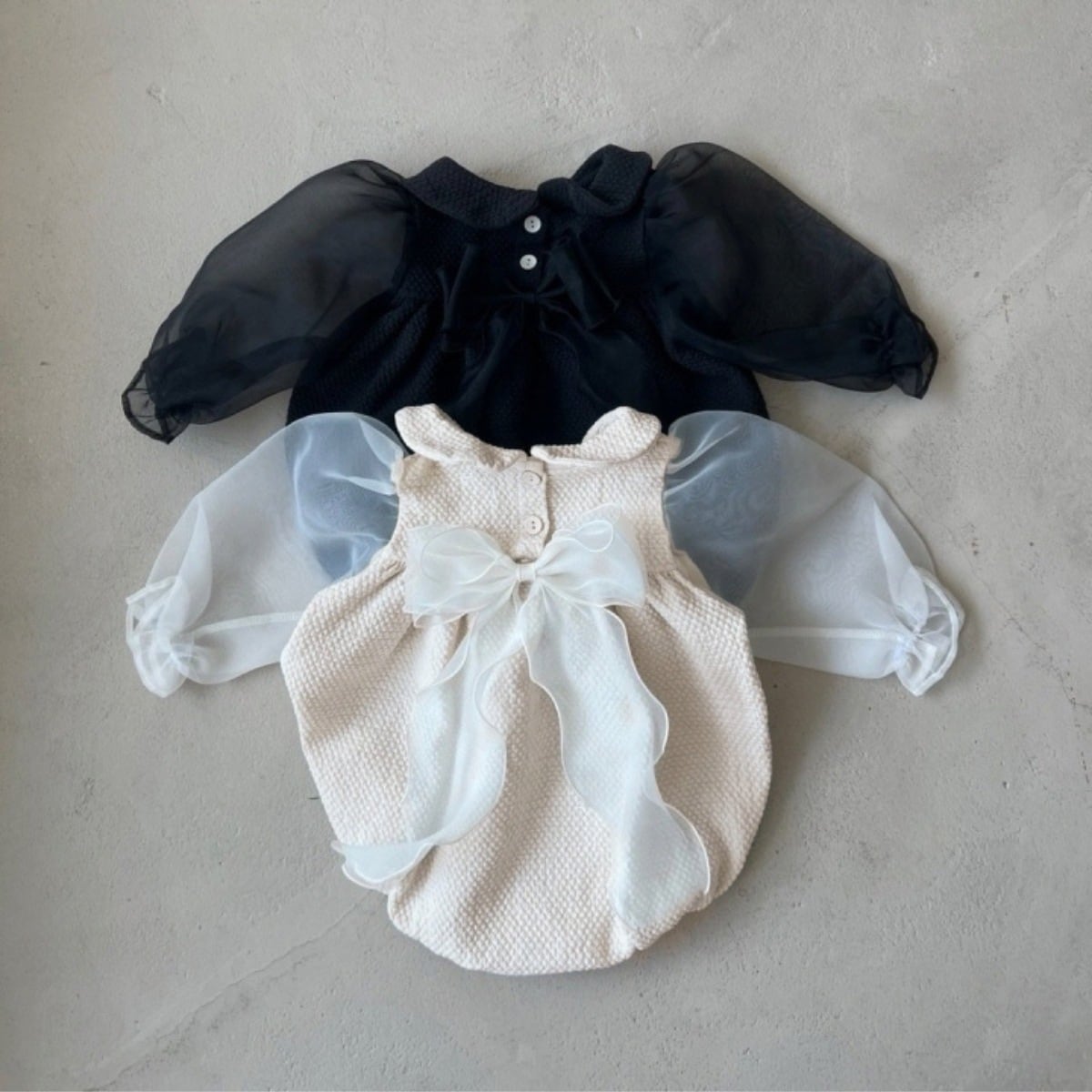 be96937384c11badcb2274315ddab389.jpg 【66-90cm】ロンパース ベビー 韓国風 パフスリーブ - 画像 (1)