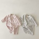 【66-90cm】ロンパース&帽子 細ボーダー 2つボタン ポケット付き 新生児 ベビー - 画像 (6)
