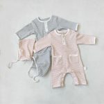【66-90cm】ロンパース&帽子 細ボーダー 2つボタン ポケット付き 新生児 ベビー - 画像 (9)