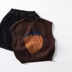【80-130cm】ベスト キッズ イチゴ柄 セーター - 画像 (3)