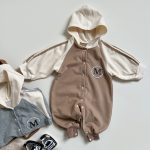 【66-90cm】ロンパース ベビー Mロゴ 帽子付き - 画像 (4)