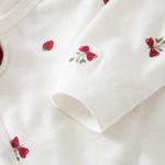 【52-66cm】ロンパース＆スタイ ベビー 可愛い 総柄 - 画像 (8)