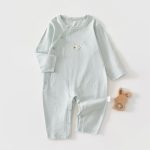 【66-90cm】カバーオール ベビー ジャカード 斜めボタン - 画像 (3)