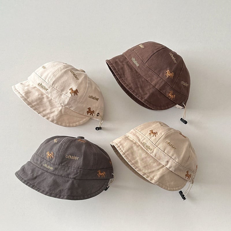 c54a76bbf7b68324f0225b2b62f0df0e.jpg 【GOODS】バケットハット ベビー 刺繍入り ポニー柄 - 画像 (1)