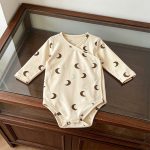 【予約販売】【66-90cm】長袖ロンパース ベビー 北欧風 総柄 - 画像 (7)